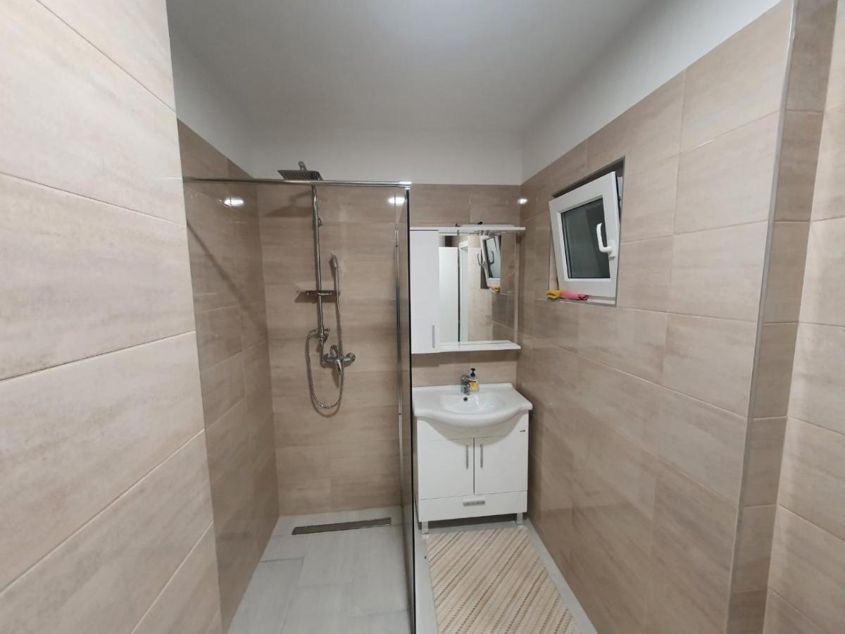 Apartman Telalovic Nečujam Exteriör bild